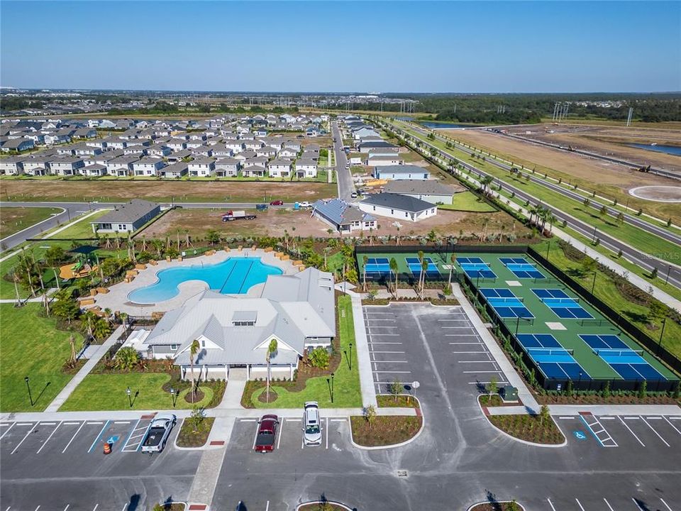 На продажу: $690,000 (4 спален, 3 ванн, 2732 Квадратных фут)