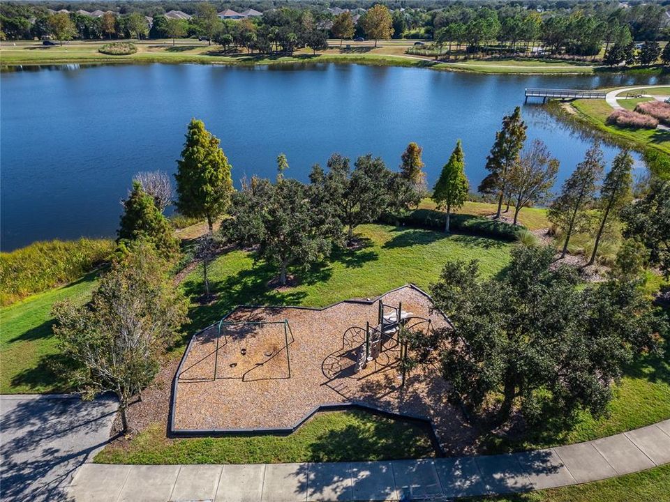 На продажу: $690,000 (4 спален, 3 ванн, 2732 Квадратных фут)