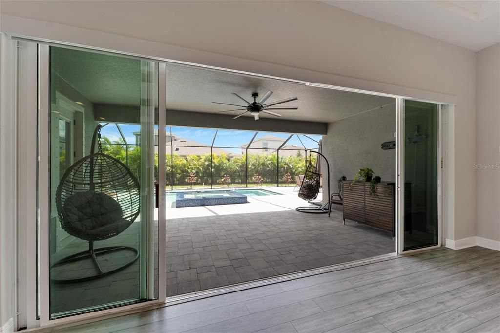 На продажу: $690,000 (4 спален, 3 ванн, 2732 Квадратных фут)