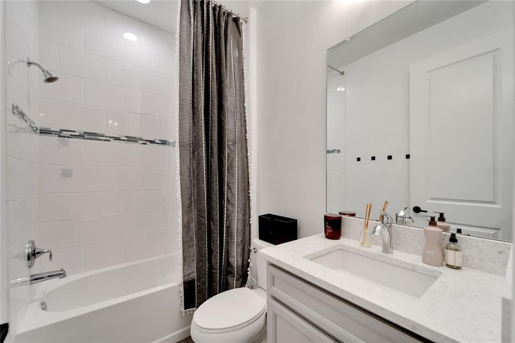 На продажу: $690,000 (4 спален, 3 ванн, 2732 Квадратных фут)