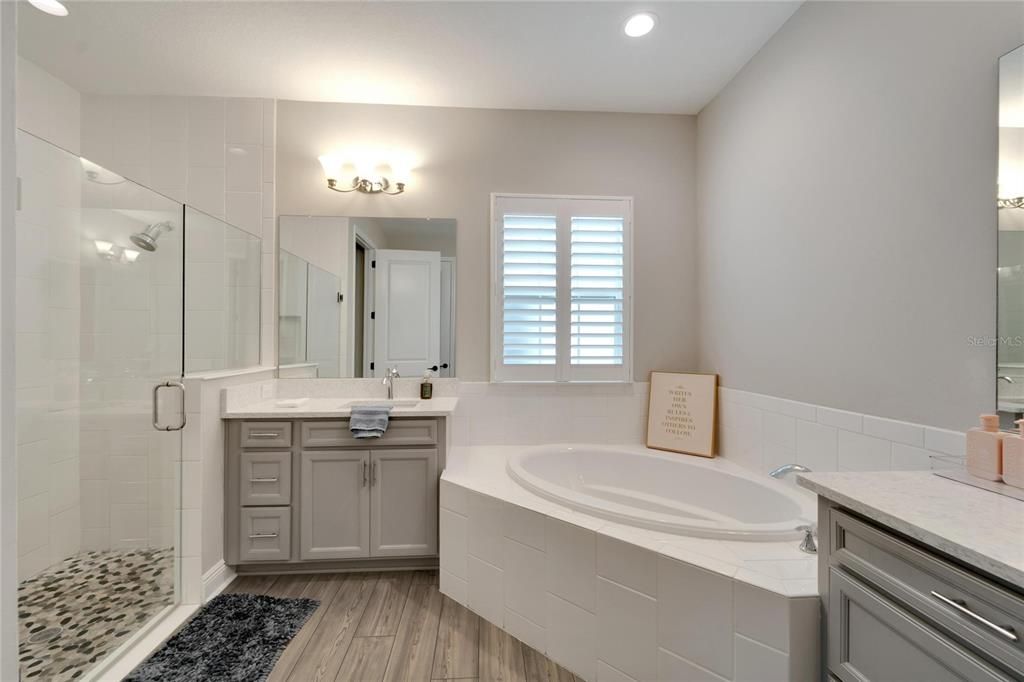 На продажу: $690,000 (4 спален, 3 ванн, 2732 Квадратных фут)