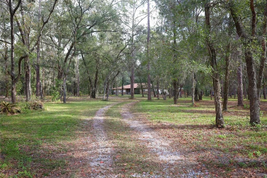 En Venta: $390,000 (5.00 acres)