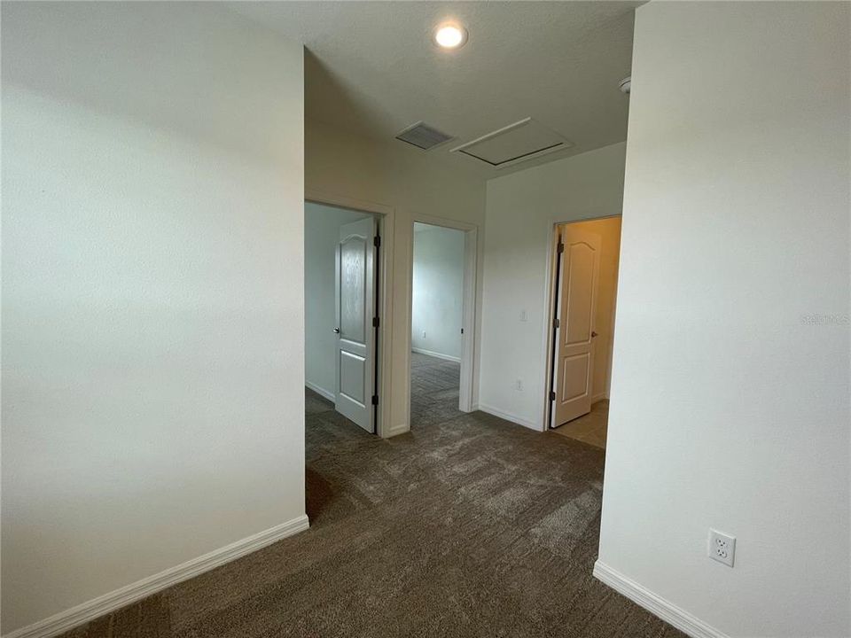 En Venta: $280,000 (3 camas, 2 baños, 1736 Pies cuadrados)