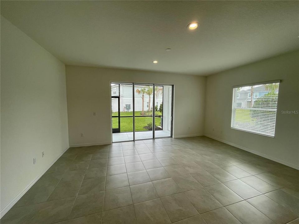 En Venta: $280,000 (3 camas, 2 baños, 1736 Pies cuadrados)