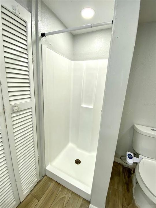 待售: $199,900 (2 贝兹, 1 浴室, 661 平方英尺)