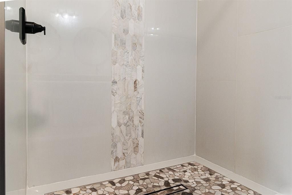 待售: $1,385,000 (5 贝兹, 4 浴室, 3776 平方英尺)