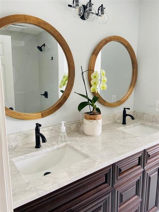 待售: $1,385,000 (5 贝兹, 4 浴室, 3776 平方英尺)