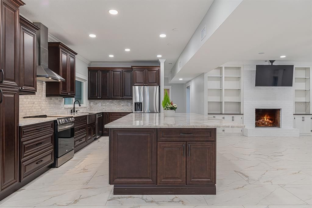 待售: $1,385,000 (5 贝兹, 4 浴室, 3776 平方英尺)