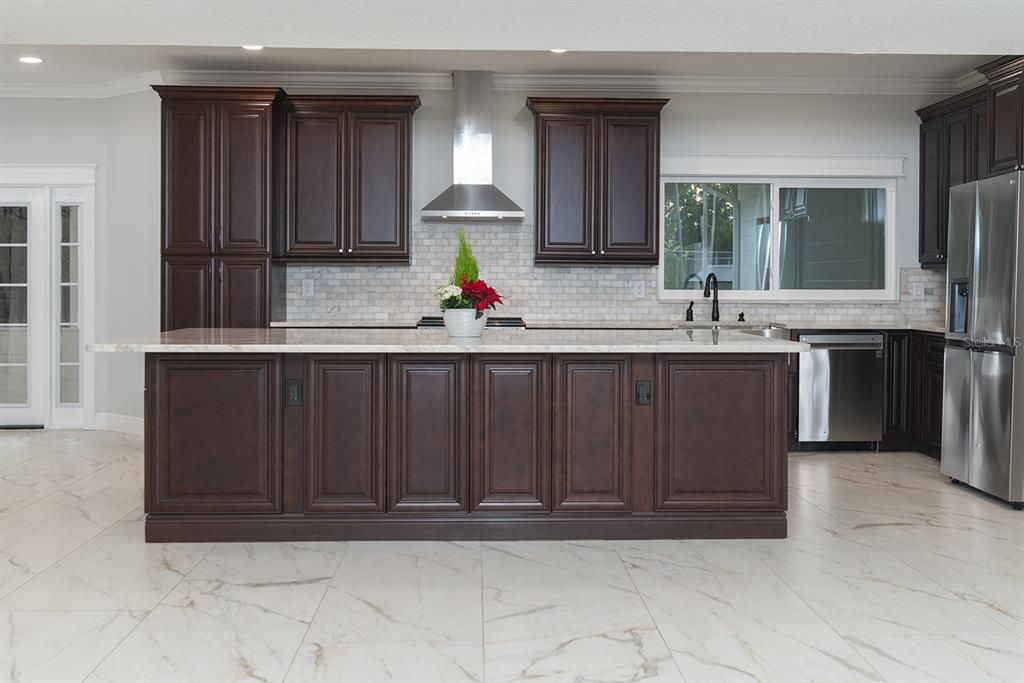 待售: $1,385,000 (5 贝兹, 4 浴室, 3776 平方英尺)