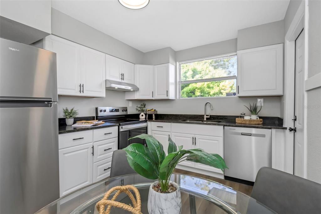 En Venta: $237,000 (2 camas, 1 baños, 780 Pies cuadrados)