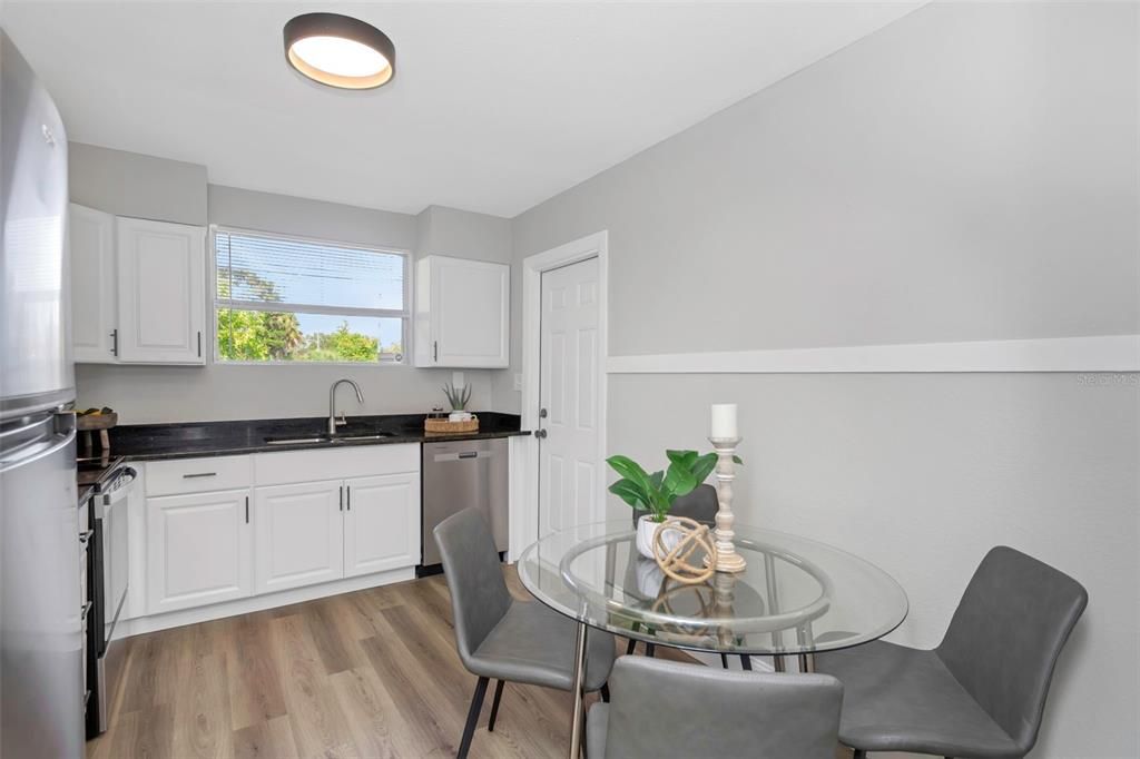 En Venta: $237,000 (2 camas, 1 baños, 780 Pies cuadrados)