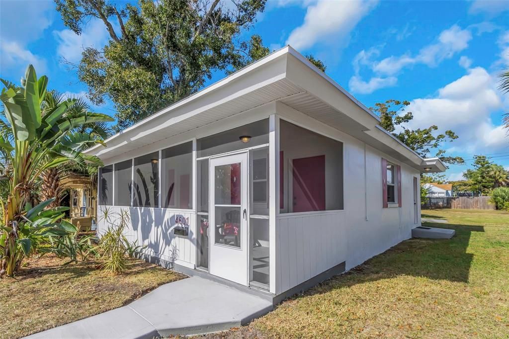 En Venta: $237,000 (2 camas, 1 baños, 780 Pies cuadrados)