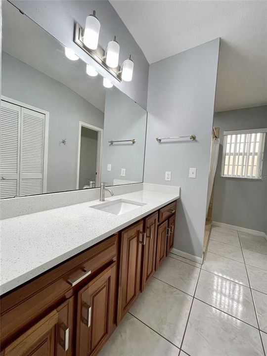 En Venta: $415,000 (3 camas, 2 baños, 1521 Pies cuadrados)