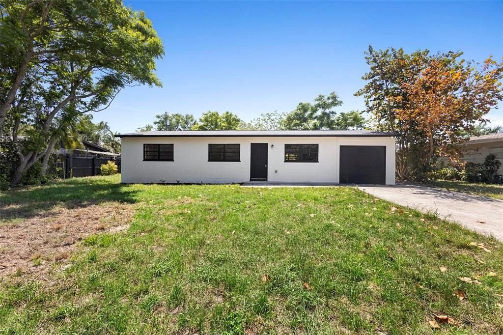 En Venta: $289,000 (3 camas, 2 baños, 1242 Pies cuadrados)