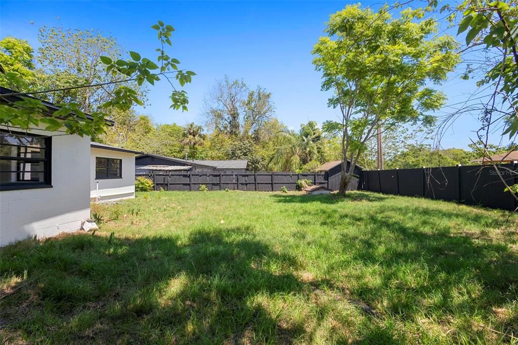 En Venta: $289,000 (3 camas, 2 baños, 1242 Pies cuadrados)