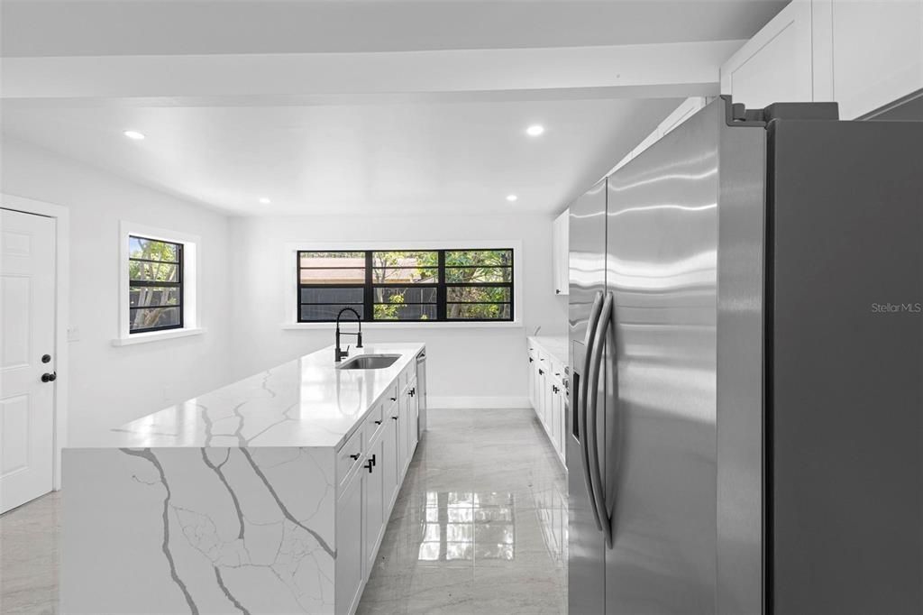 En Venta: $289,000 (3 camas, 2 baños, 1242 Pies cuadrados)