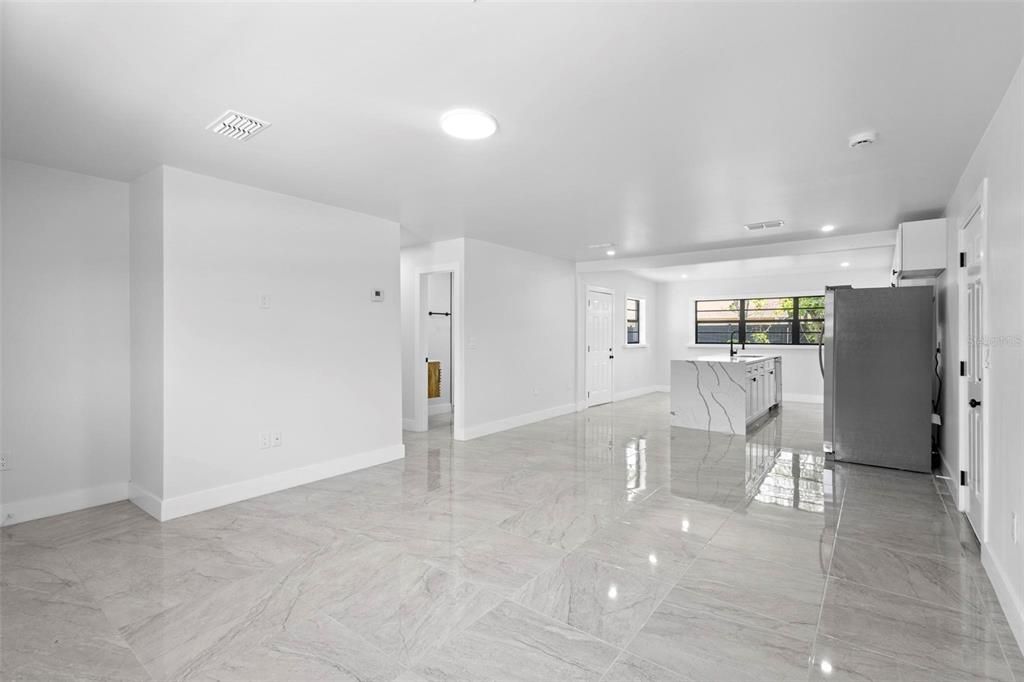 En Venta: $289,000 (3 camas, 2 baños, 1242 Pies cuadrados)