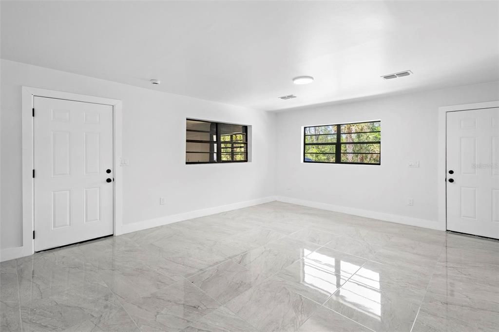 En Venta: $289,000 (3 camas, 2 baños, 1242 Pies cuadrados)