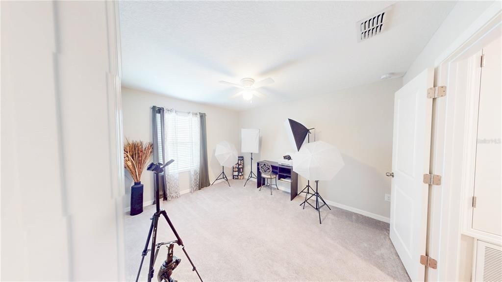 На продажу: $265,000 (3 спален, 2 ванн, 1824 Квадратных фут)