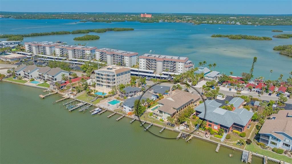 待售: $499,000 (2 贝兹, 2 浴室, 1124 平方英尺)