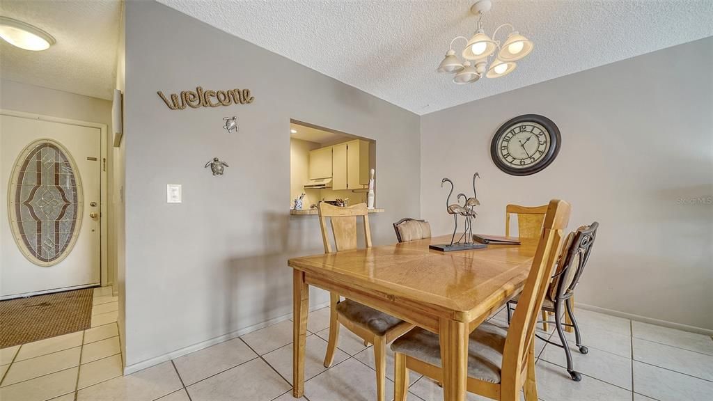 待售: $499,000 (2 贝兹, 2 浴室, 1124 平方英尺)