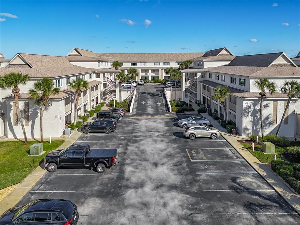 На продажу: $420,000 (2 спален, 1 ванн, 1202 Квадратных фут)