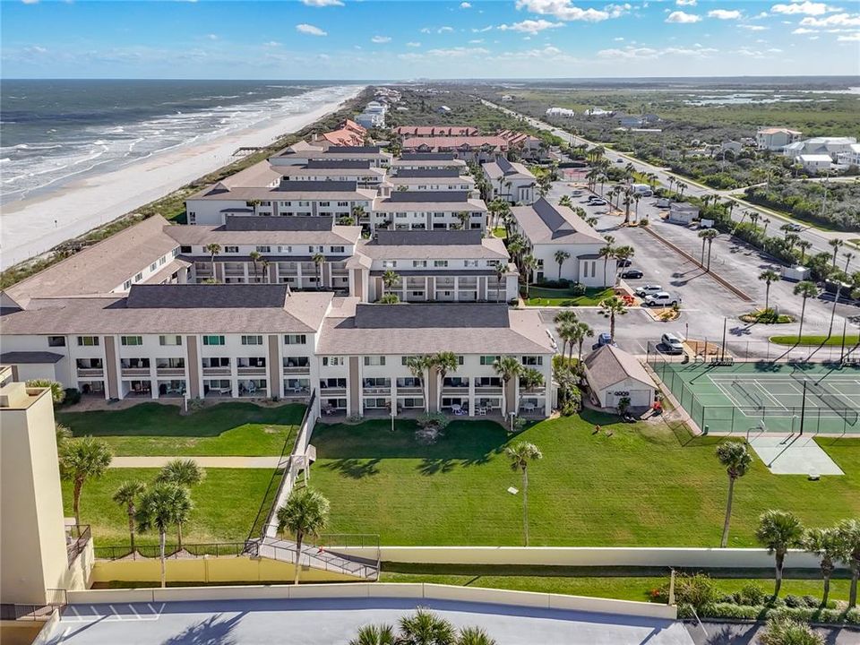 На продажу: $420,000 (2 спален, 1 ванн, 1202 Квадратных фут)