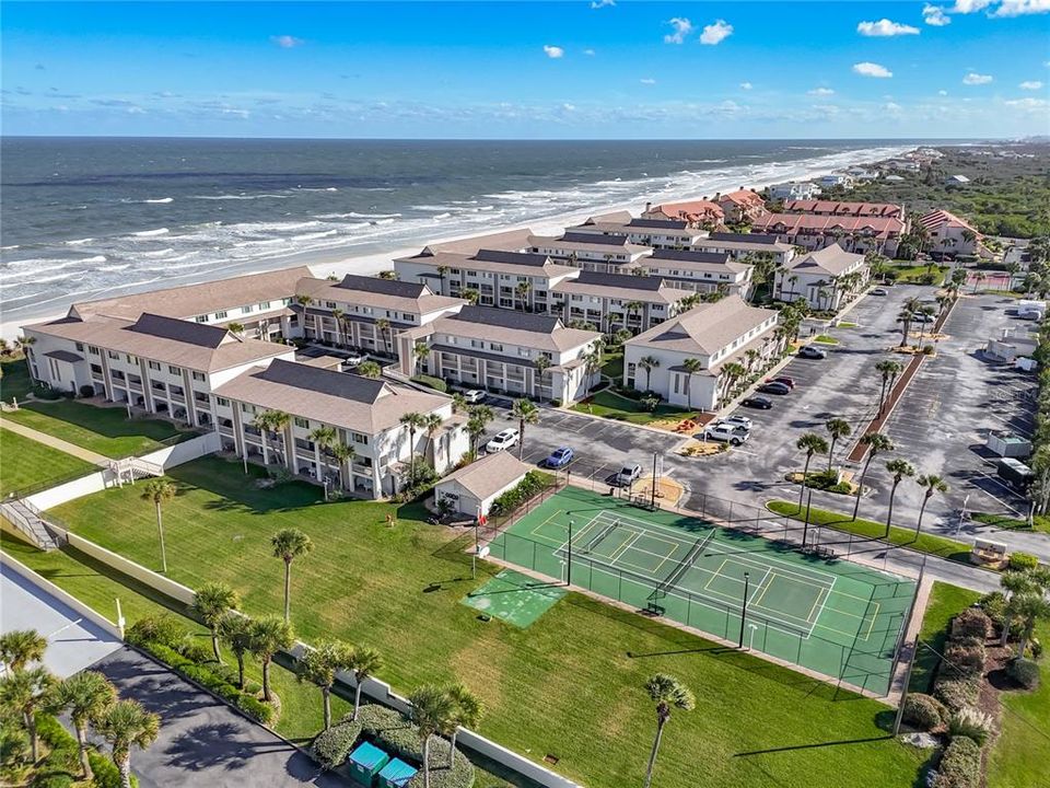 На продажу: $420,000 (2 спален, 1 ванн, 1202 Квадратных фут)