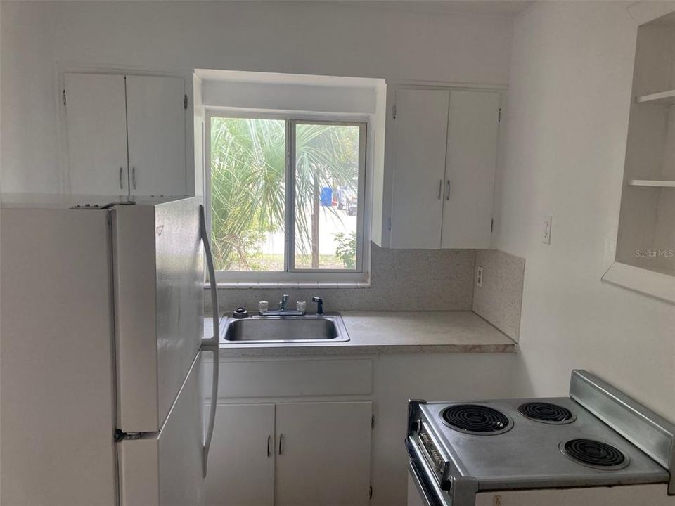 出租: $1,200 (1 贝兹, 1 浴室, 489 平方英尺)