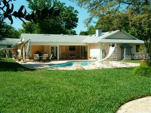 For Rent: $3,100 (4 beds, 2 baths, 1810 Square Feet)