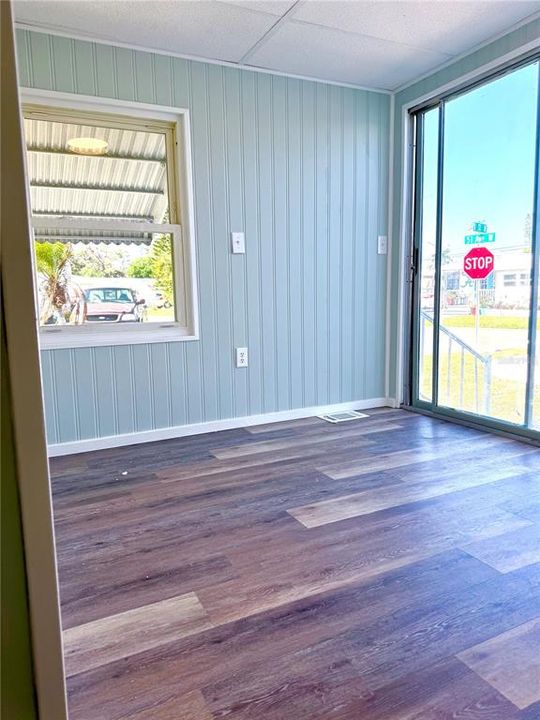 For Sale: $179,900 (3 beds, 1 baths, 1046 Square Feet)