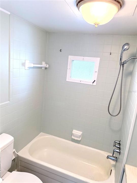 For Sale: $179,900 (3 beds, 1 baths, 1046 Square Feet)