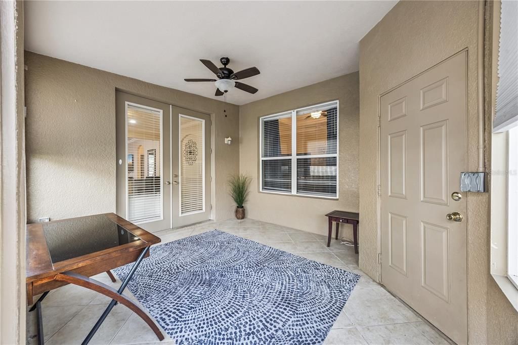 На продажу: $360,000 (2 спален, 2 ванн, 1155 Квадратных фут)