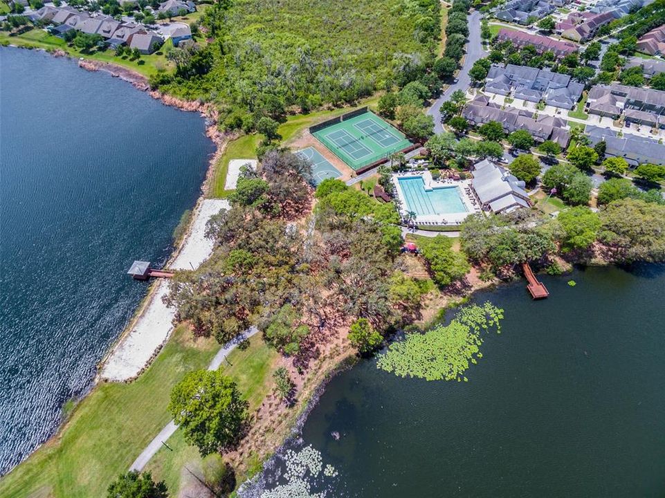 На продажу: $360,000 (2 спален, 2 ванн, 1155 Квадратных фут)