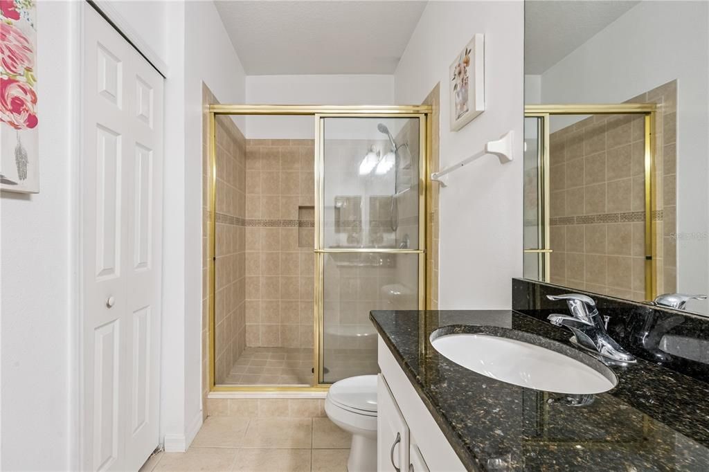 На продажу: $360,000 (2 спален, 2 ванн, 1155 Квадратных фут)