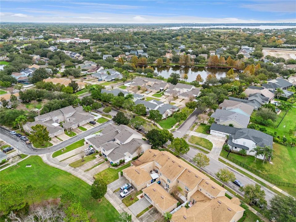 На продажу: $360,000 (2 спален, 2 ванн, 1155 Квадратных фут)