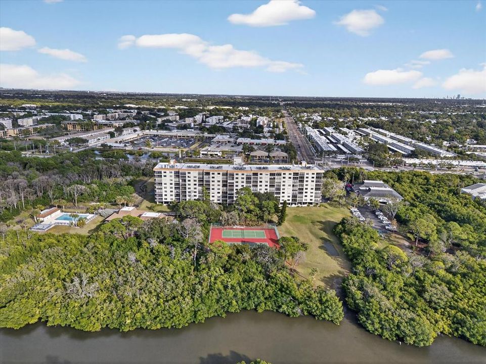 На продажу: $250,000 (2 спален, 2 ванн, 1280 Квадратных фут)