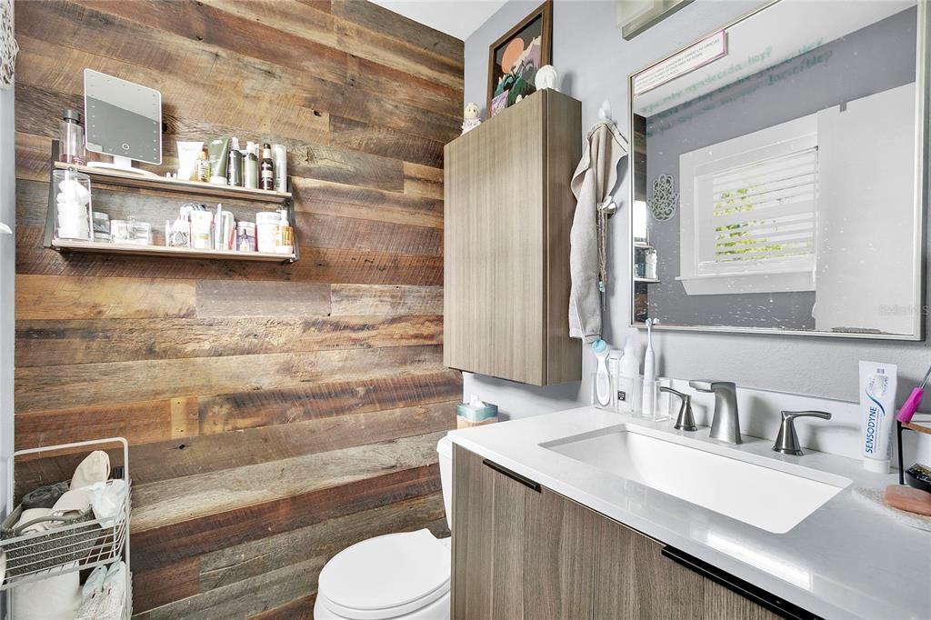 待售: $365,000 (3 贝兹, 1 浴室, 918 平方英尺)