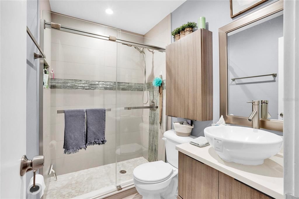 待售: $365,000 (3 贝兹, 1 浴室, 918 平方英尺)