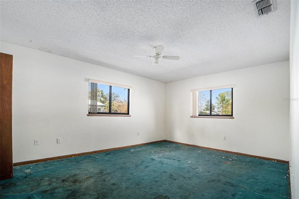 待售: $100,000 (2 贝兹, 2 浴室, 1144 平方英尺)