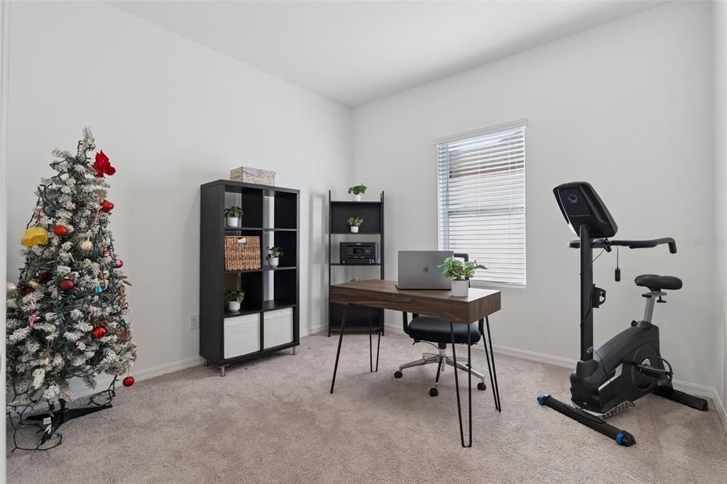 En Venta: $405,000 (4 camas, 2 baños, 1890 Pies cuadrados)