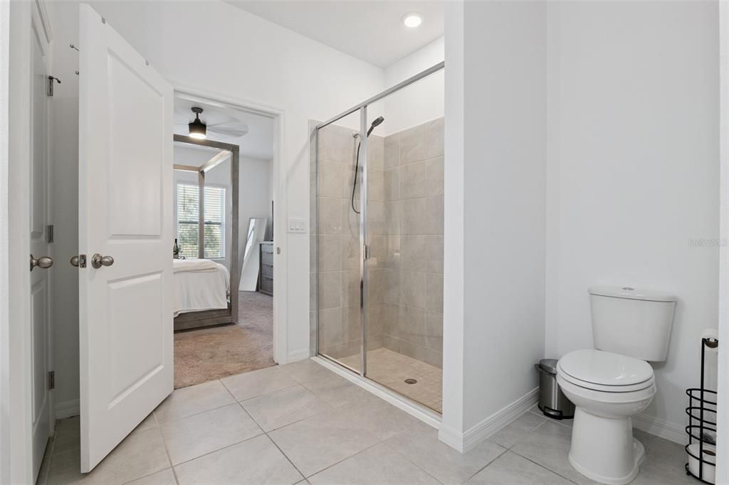 En Venta: $405,000 (4 camas, 2 baños, 1890 Pies cuadrados)