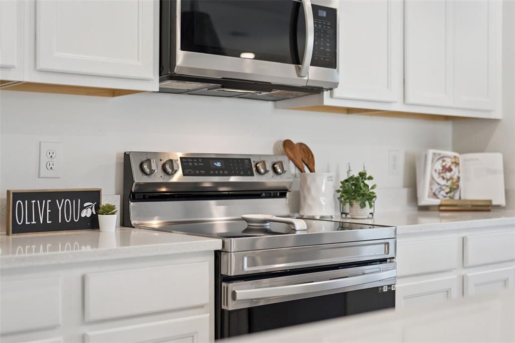 En Venta: $405,000 (4 camas, 2 baños, 1890 Pies cuadrados)