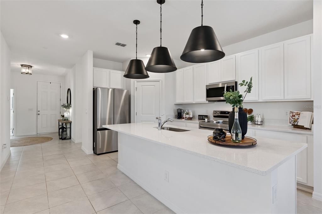 En Venta: $405,000 (4 camas, 2 baños, 1890 Pies cuadrados)