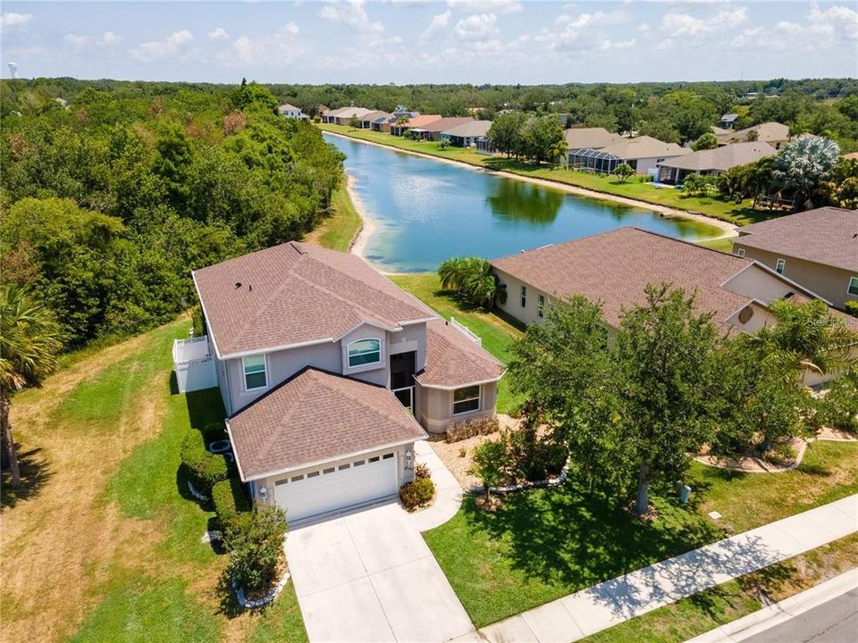 For Rent: $3,100 (3 beds, 2 baths, 2034 Square Feet)