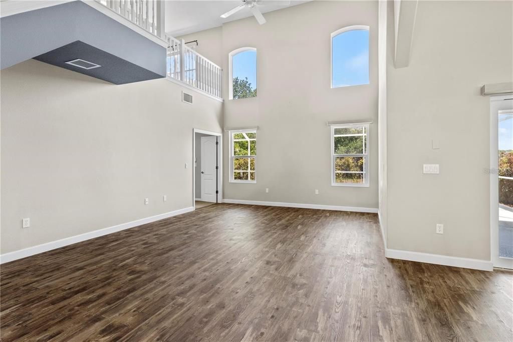 For Rent: $3,100 (3 beds, 2 baths, 2034 Square Feet)