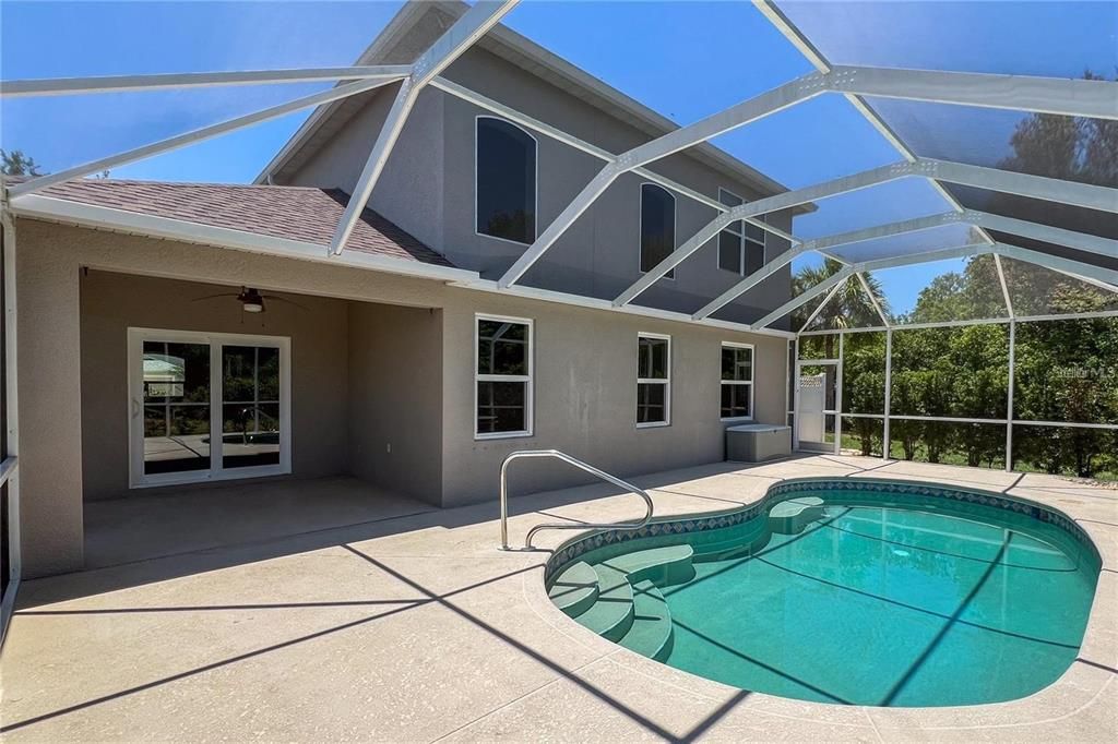 For Rent: $3,100 (3 beds, 2 baths, 2034 Square Feet)