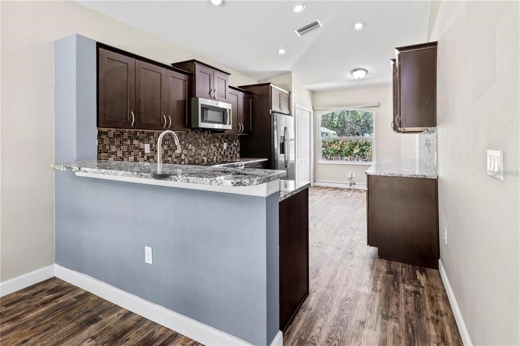 For Rent: $3,100 (3 beds, 2 baths, 2034 Square Feet)