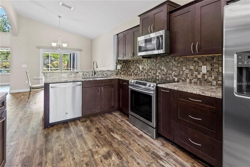 For Rent: $3,100 (3 beds, 2 baths, 2034 Square Feet)