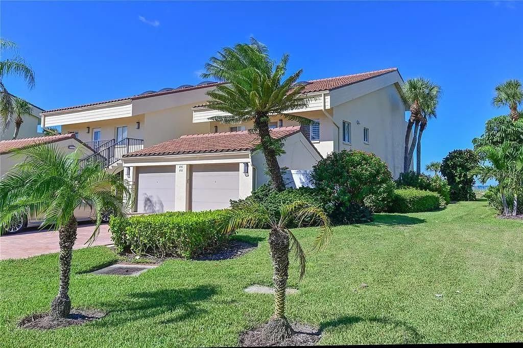 出租: $9,000 (3 贝兹, 2 浴室, 1344 平方英尺)